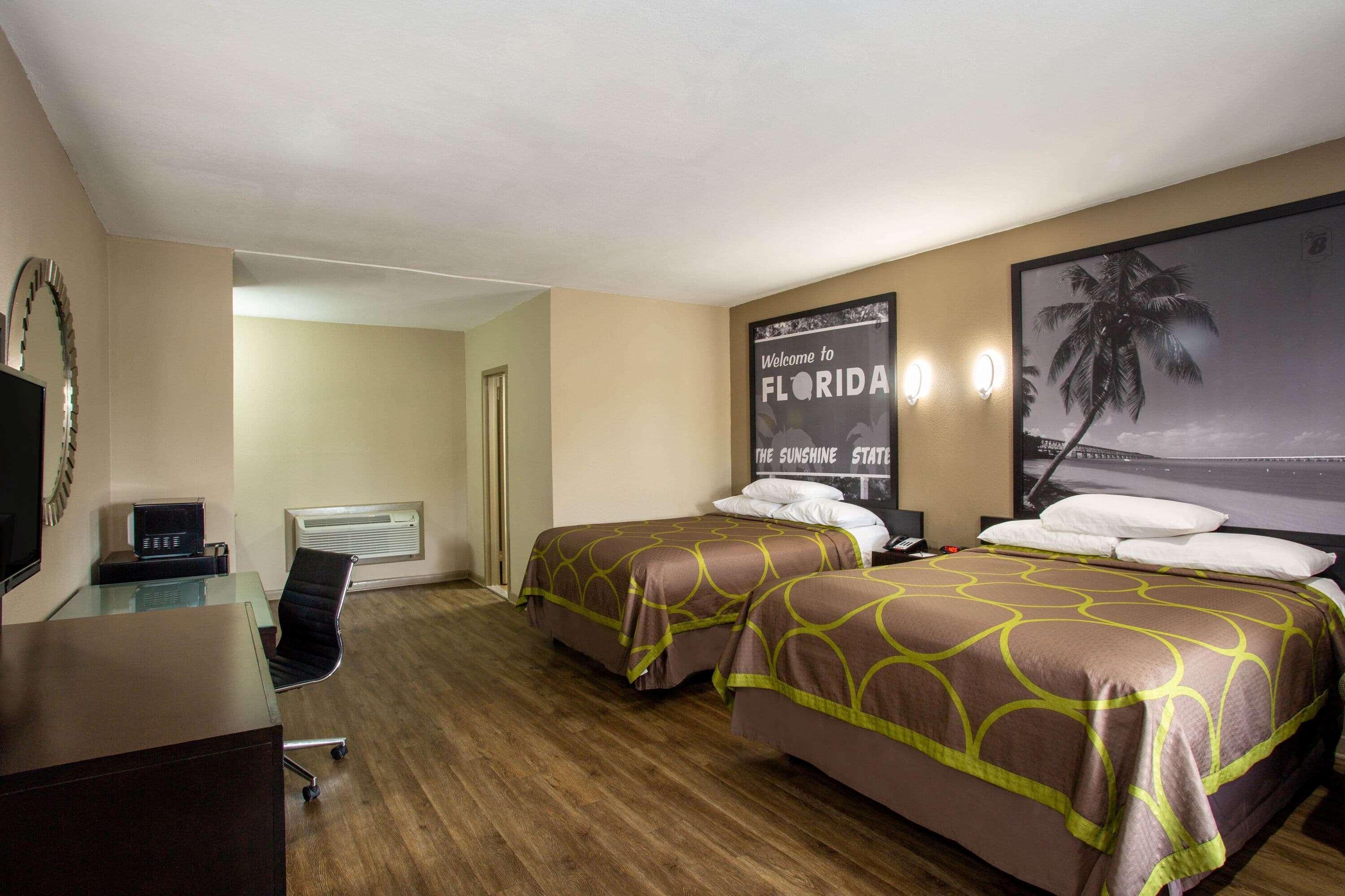 Super 8 By Wyndham Pensacola Nas Area Motel Beach Haven Kültér fotó